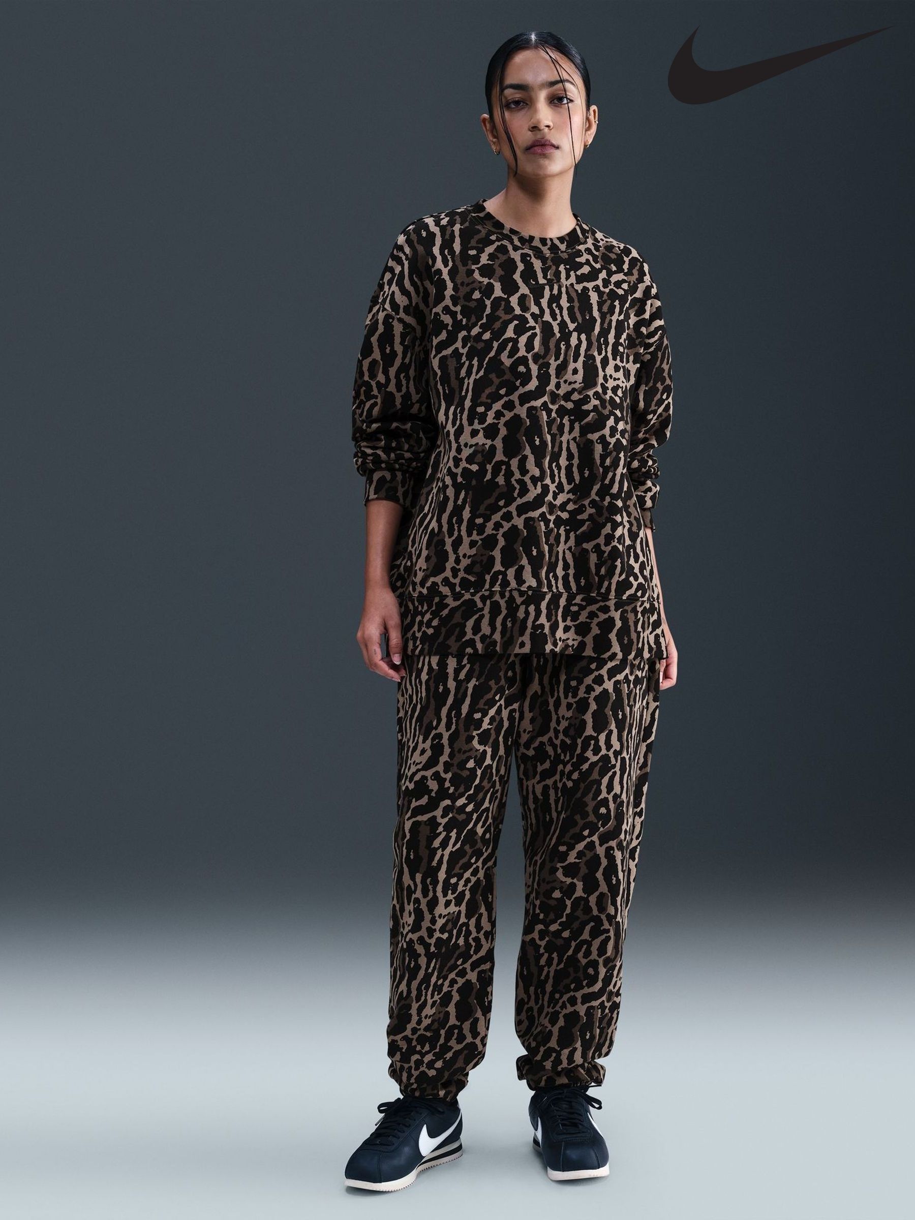 nike leopard print clothes