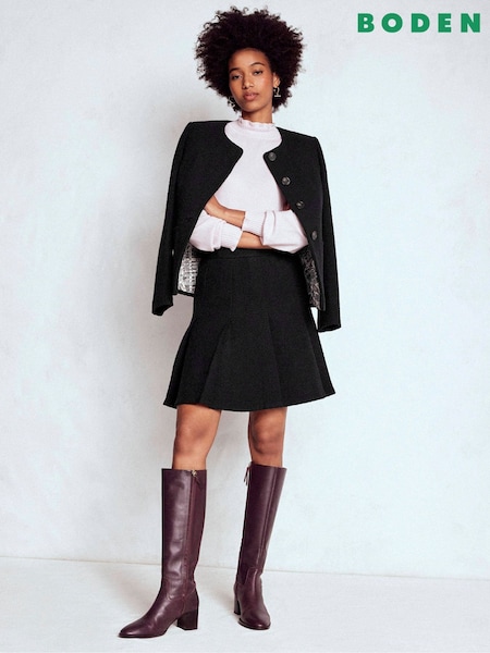 Boden Black Flippy Textured Skirt (G02701) | €176