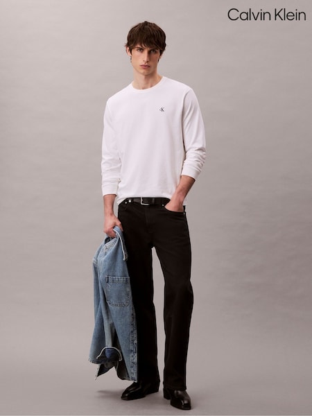Calvin Klein White Archive Logo Relaxed T-Shirt (G05509) | €78