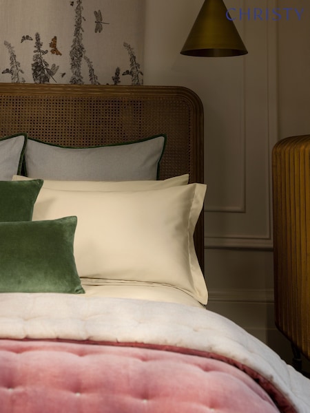 Christy Gold Smooth and Silky Cotton Sateen Pillowcase Pair (G06906) | €34