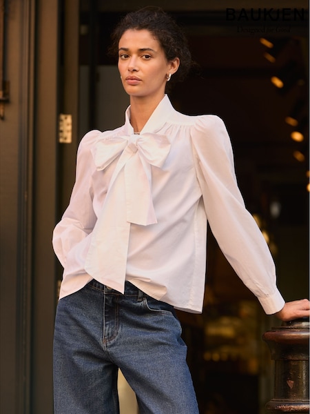 Baukjen Araya Cotton Bow Neck White Blouse (G12373) | R$ 1.275