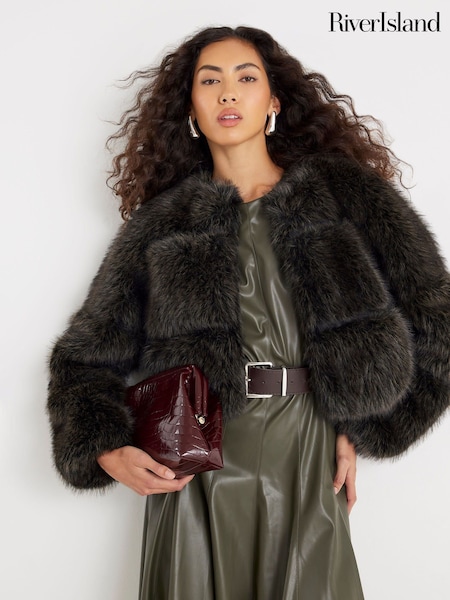 River Island Brown Crop Panel Faux Fur Jacket (G13339) | €108