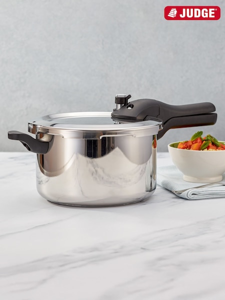 Judge Stainless Steel Pressure Cooker (G14376) | 113 €