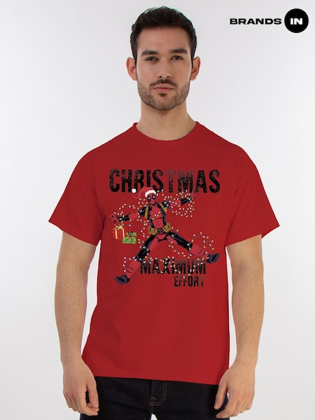 Brands In Red Marvel Deadpool Maximum Effort Christmas T-Shirt (G18432) | €30.50
