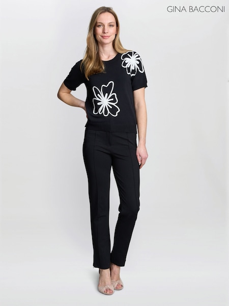 Gina Bacconi Vicki Flower Applique Short Sleeve Black Jumper (G18566) | 92 €