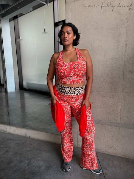 Pañuelo rojo/Leopardo - Leggings acampanados con cintura plegable Never Fully Dressed