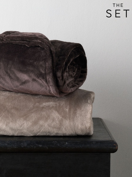 The Set 2 Pack Fleece Throws