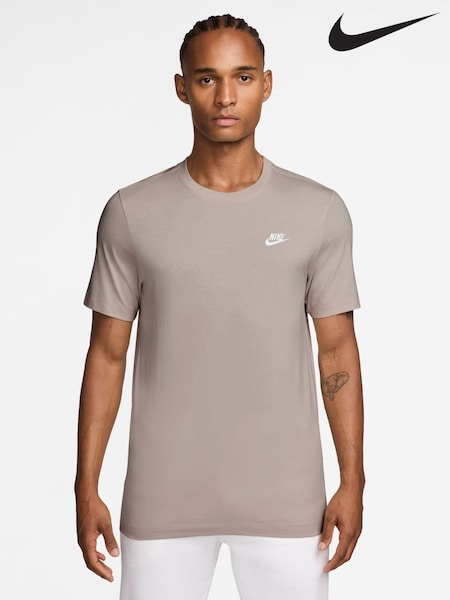 Particle Grey - Regular Nike Short Sleeve Club T-shirt