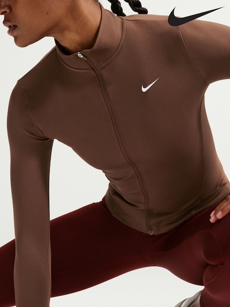 צבע חום קקאו, דגם Wow - Nike One Fitted Dri-fit Full-zip Jacket