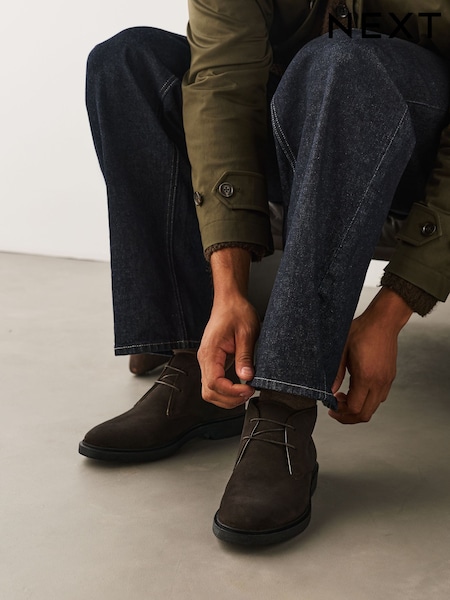Brown - Regular Suede Chukka Boots