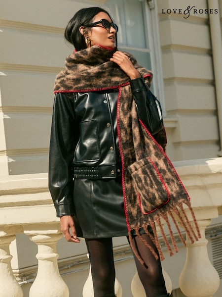Leopard Print - Love & Roses Brsuhed Scarf With Pockets