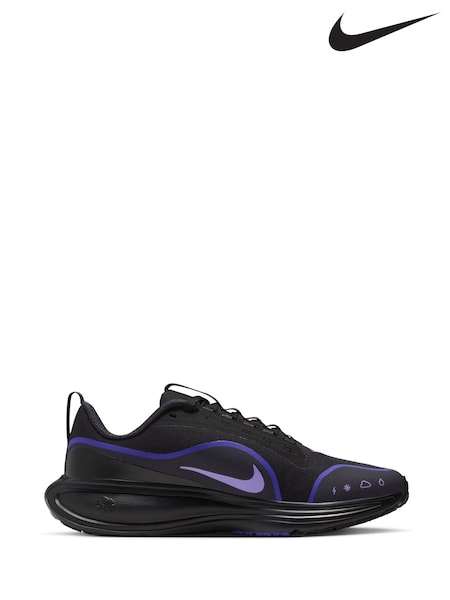 Schwarz - Nike Revolution Utility Trainers