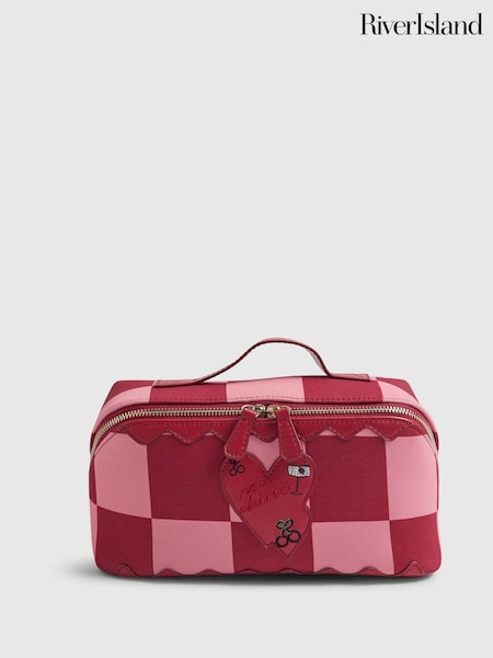 River Island Red Nephthys Heart Make Up Bag (G48445) | €34
