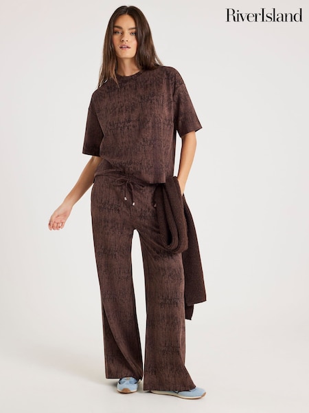 River Island Brown High Waisted Premium Crinkle Wide Leg Joggers (G48461) | €58