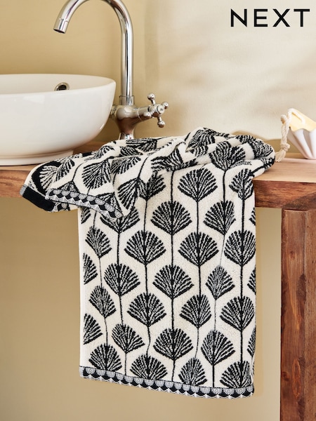 Geo Fan Towel
