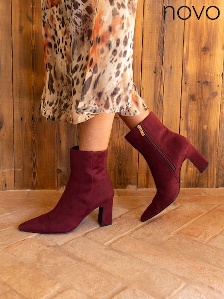 Novo Red Kimberley Point Block Heel Ankle Boots (G53452) | R$ 455