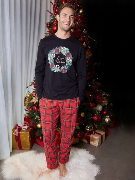 Threadbare Christmas Wreath Long Pyjamas (2-Piece Set) (G54304) | 44 €
