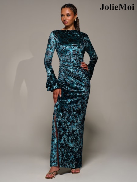 Jolie Moi Green Ruffle Sleeve Asymmetric Neck Velvet Maxi Dress (G57957) | €120
