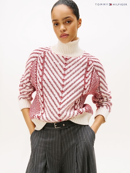 Tommy Hilfiger Red Pure Wool Cable Knit Relaxed Jumper (G67522) | €237