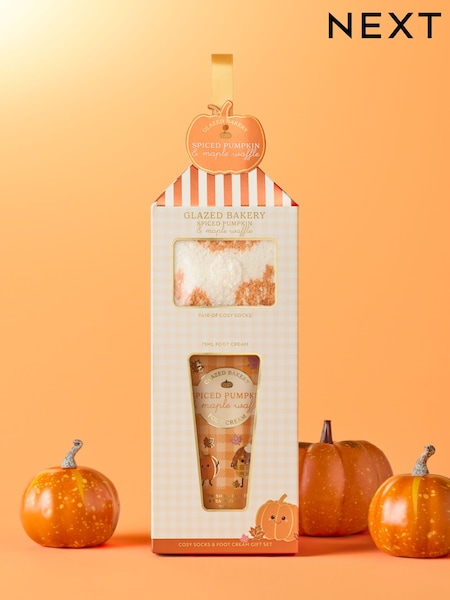 Spiced Pumpkin and Maple Waffle - Foot And Cosy Sock Gift Set