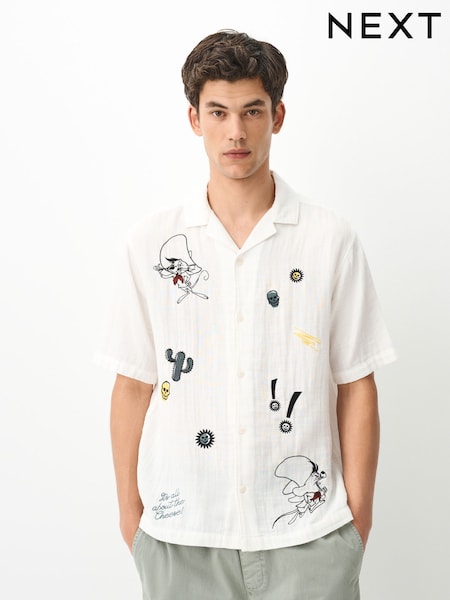 Ecru White Looney Tunes - Regular Print Revere Collar Short Sleeve Shirt
