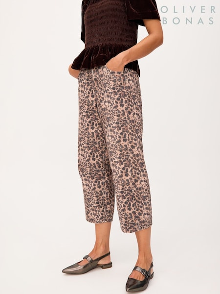 Oliver Bonas Brown Barrel Leg Jeans (G80776) | R$ 690