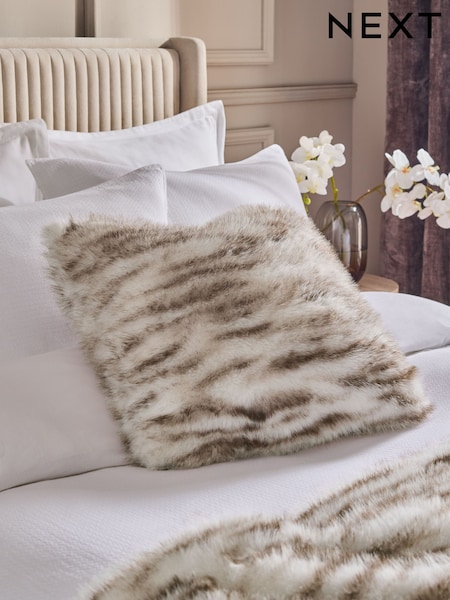 50 X 50 Tiger Print Faux Fur Cushion