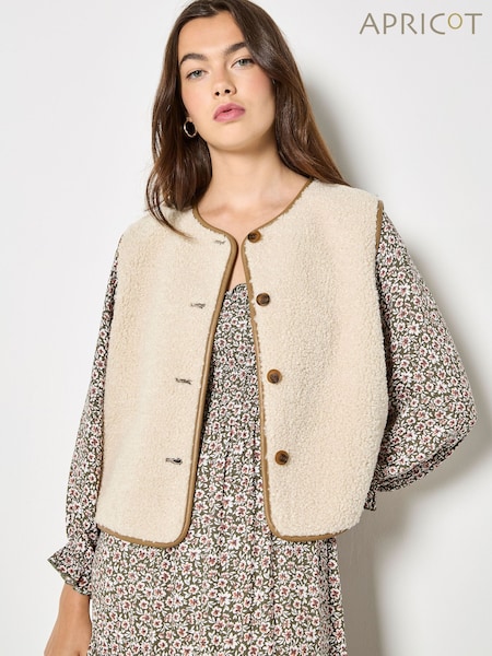 Apricot Reversible Borg Suede Gilet (G94341) | ¥ 9,140