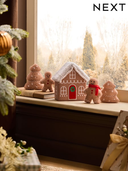 5 Kos Felt Gingerbread Family Scene