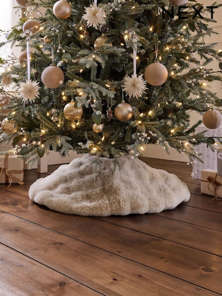 Aspen Textured Faux Fur Tree Skirt