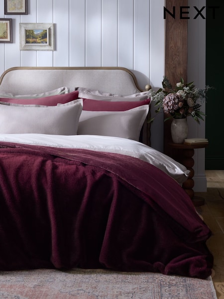 Luxe Plush Faux Fur Throw