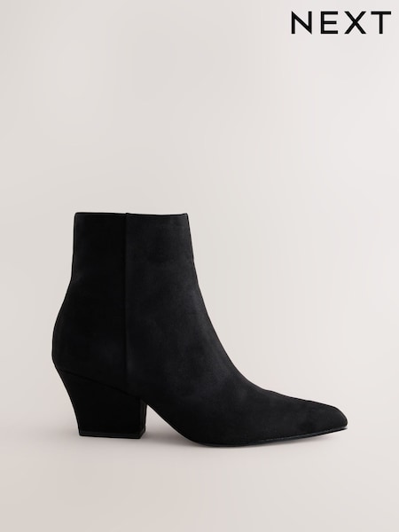Itim - Forever Comfort® Pointed Toe Ankle Boots