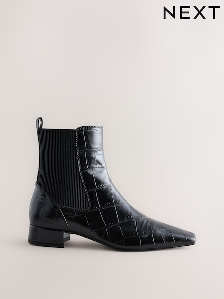 Black - Forever Comfort® Chisel Toe Ankle Chelsea Boots