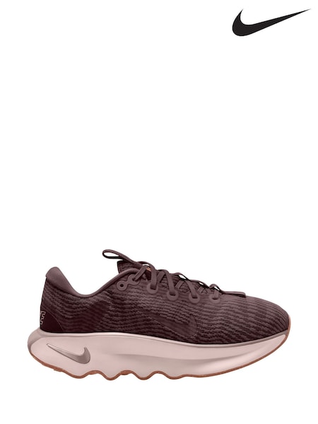 Nike Burgundy Red Motiva Walking Trainers (H11068) | €141