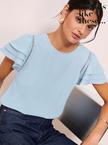 Azul - Friends Like These Short Ruffle Sleeve Round Neck Blouse (H11159) | R$ 235