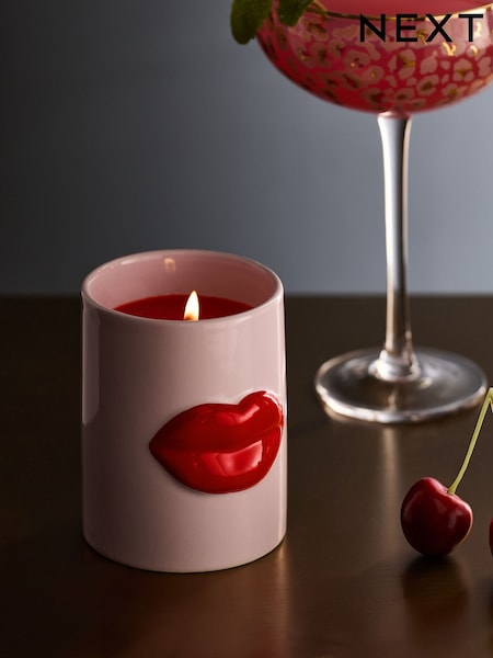 Cherry & Almond Ceramic Lips Valentines 1 Wick Candle (H12494) | €13