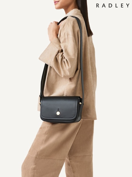Radley Medium Bathurst Mews Flapover Cross-Body Bag (H13762) | €313