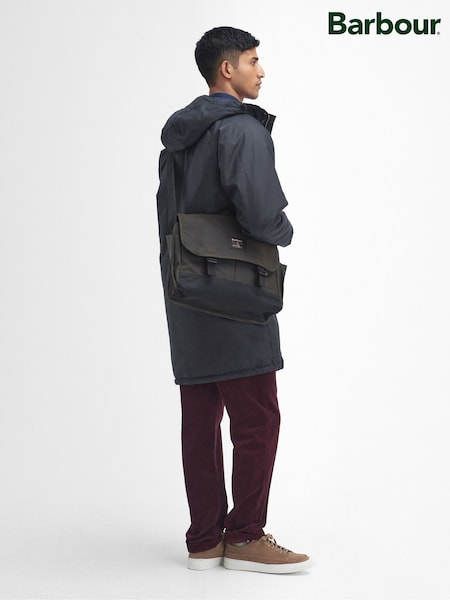 Barbour® Green Field Wax Messenger Bag (H15005) | €152
