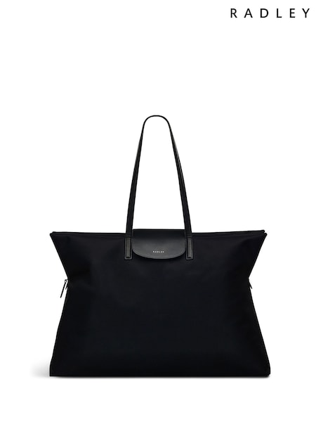 Radley Pocket Essentials Large Ziptop Shoulder  Bag (H15668) | €138
