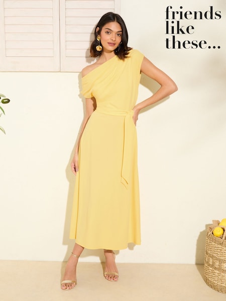 Friends Like These Pale Yellow Off The Shoulder Scuba Midi Dress (H16244) | R$ 395