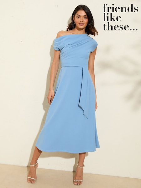 Friends Like These Pale Blue Petite Off The Shoulder Scuba Midi Dress (H16245) | R$ 395
