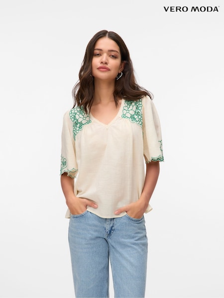 VERO MODA Cream Embroidered Short Sleeve Blouse (H16534) | 2,403 UAH