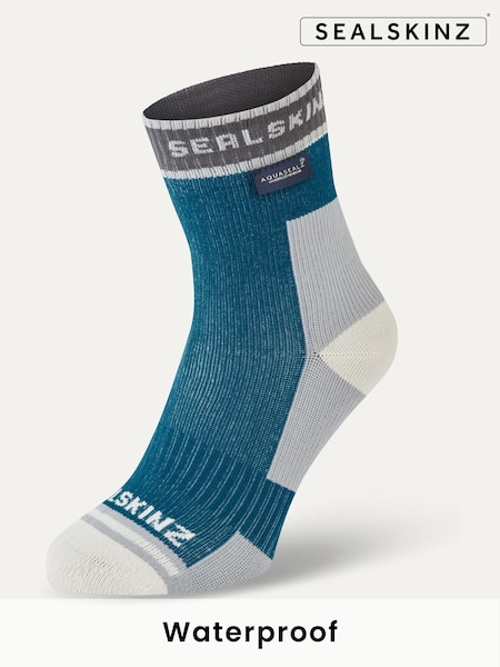 Sealskinz Holverstone Waterproof Ankle Length Lightweight Running Socks (H17869) | €50