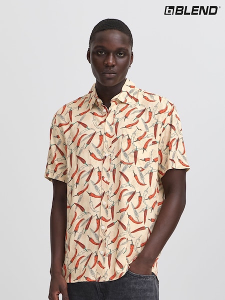 Blend Cream Sand Chilli Print Short Sleeve Shirt (H20960) | €43