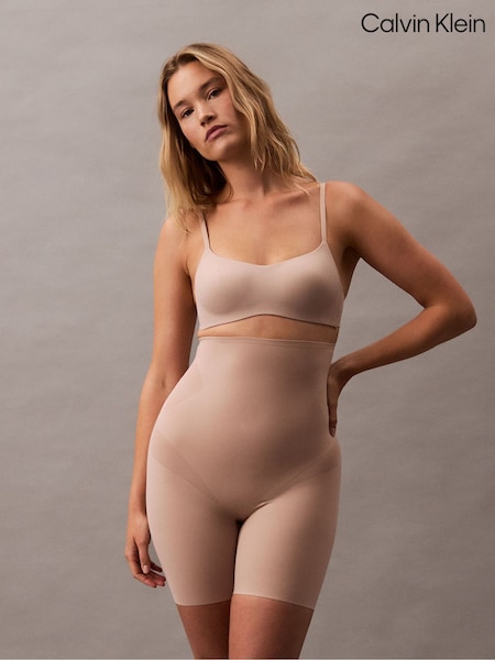 Calvin Klein Natural Stay Put Stretch Mid Thigh Shorts (H21095) | €86