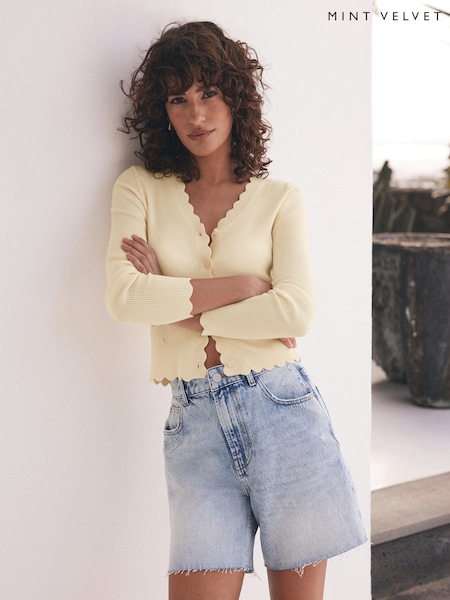Mint Velvet Scallop Trim Ribbed Cardigan (H21289) | € 104