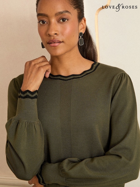 Love & Roses Olive Green Scallop Knit Jumper (H22997) | R$ 345