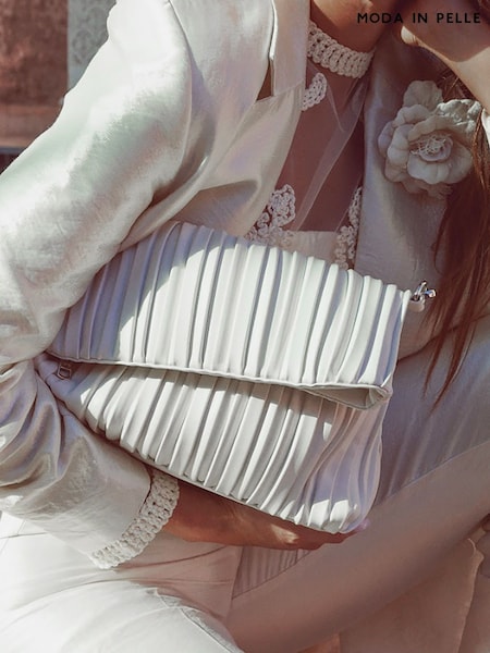 Moda in Pelle Stella Pleated Fold Over Clutch (H23360) | €84