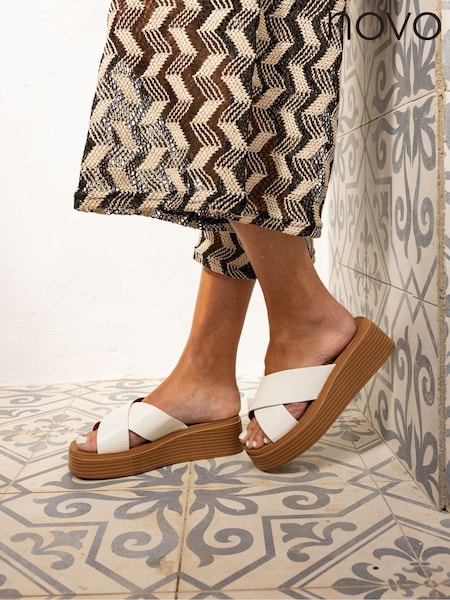 Weiß - Novo BRUNO Cross Strap Flatform Mule Sandals (H23844) | 52 €