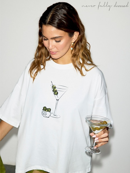 Never Fully Dressed White Martini T-Shirt (H25055) | €19.50